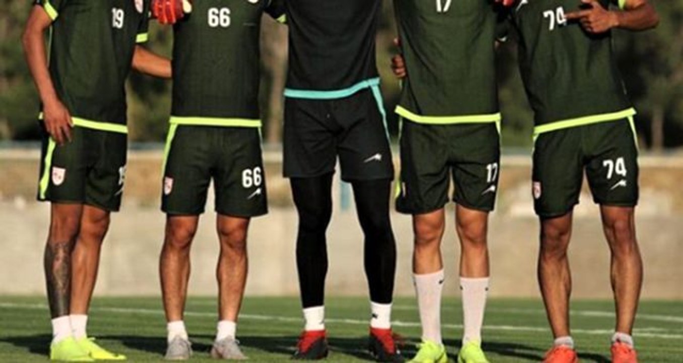 İran'da Barış Pınarı Harekatı'nı destekleyen futbolcuya sahalardan men cezası!