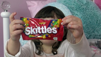 Esperimentando Balas Mágicas -  Skittles Fruits