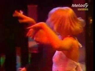 --Bimbo jet--""bailar el BIMBO""