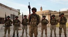 Asker selamı veren Türk sporculara, komandolar Tel Abyad'dan selam gönderdi