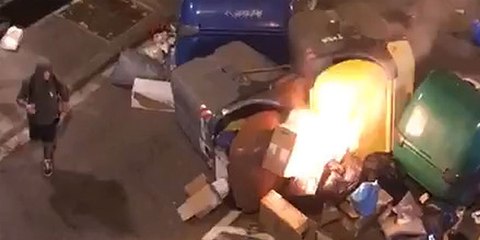 Así fue la brutal paliza de los radicales al hombre que intentó apagar una barricada en llamas en Barcelona