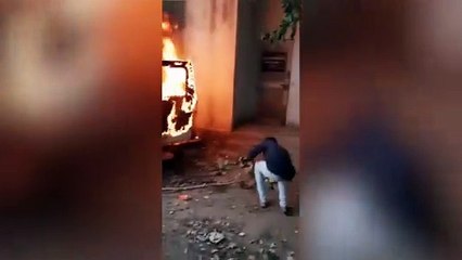 Rescate peligroso de cachorros atrapados en pleno incendio