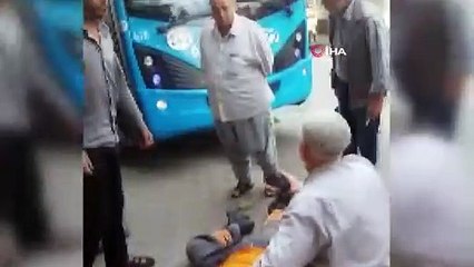 Antep’te halk otobüsü kaza yaptı; 3 yaralı