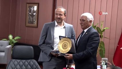 Kıbrıslı belediye başkanlarından Barış Pınarı Harekatı'na destek