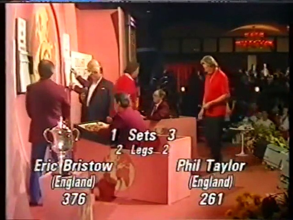 BDO World Darts Championship Final 1990 - Phil Taylor vs Eric Bristow  2of2