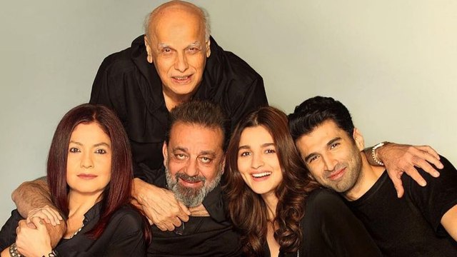 Alia Bhatt cried with father Mahesh Bhatt on the sets of Sadak 2