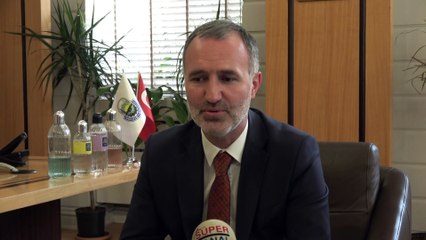 Engelli vatandaş sokakta bulduğu parayı belediyeye teslim etti