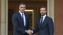 Sánchez y Casado se reúnen en Moncloa por los disturbios de Cataluña