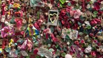 This Giant Wall of Gum Has Become One of Seattle’s Biggest Tourist Attractions