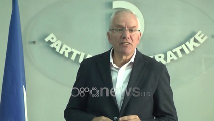 Ora News - Xhaferri denoncon përplasjen e bandave në Durrës: U godit me armë Drejtori i Hekurudhës