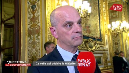 Voile dans les sorties scolaires : Jean-Michel Blanquer défend sa « position d’équilibre »