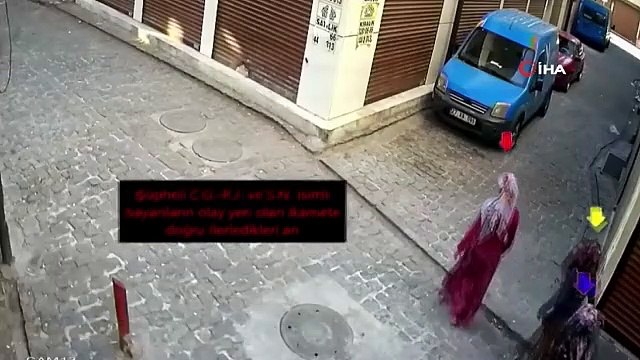 Dizüstü bilgisayar hırsızı kadınlar önce kameralara sonra da polise yakalandı