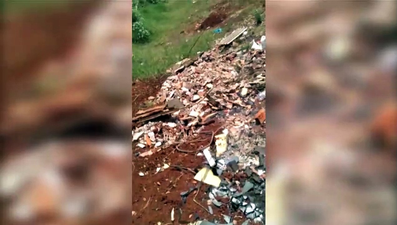 Descarte de lixo e animais mortos causa revolta em moradores do Bairro Interlagos