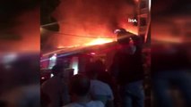 Ümraniye Dudullu' da bir cila atölyesinde yangın çıktı.