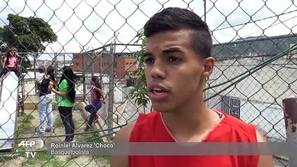 Básquetbol en silla de ruedas, un bálsamo en los barrios humildes de Caracas