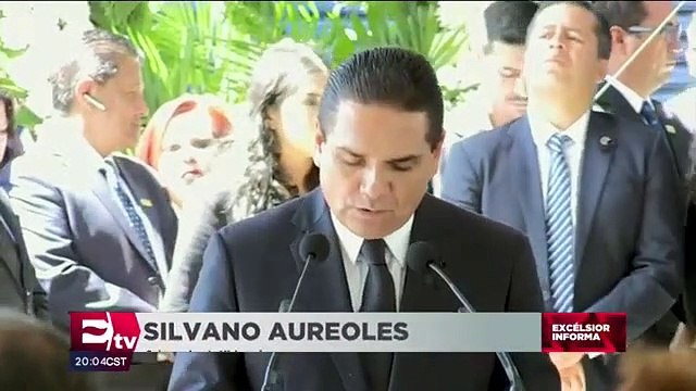 Rinden homenaje a policías emboscados en Michoacán