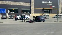 Otomobille kafa kafaya çarpışan motosikletli yaralandı