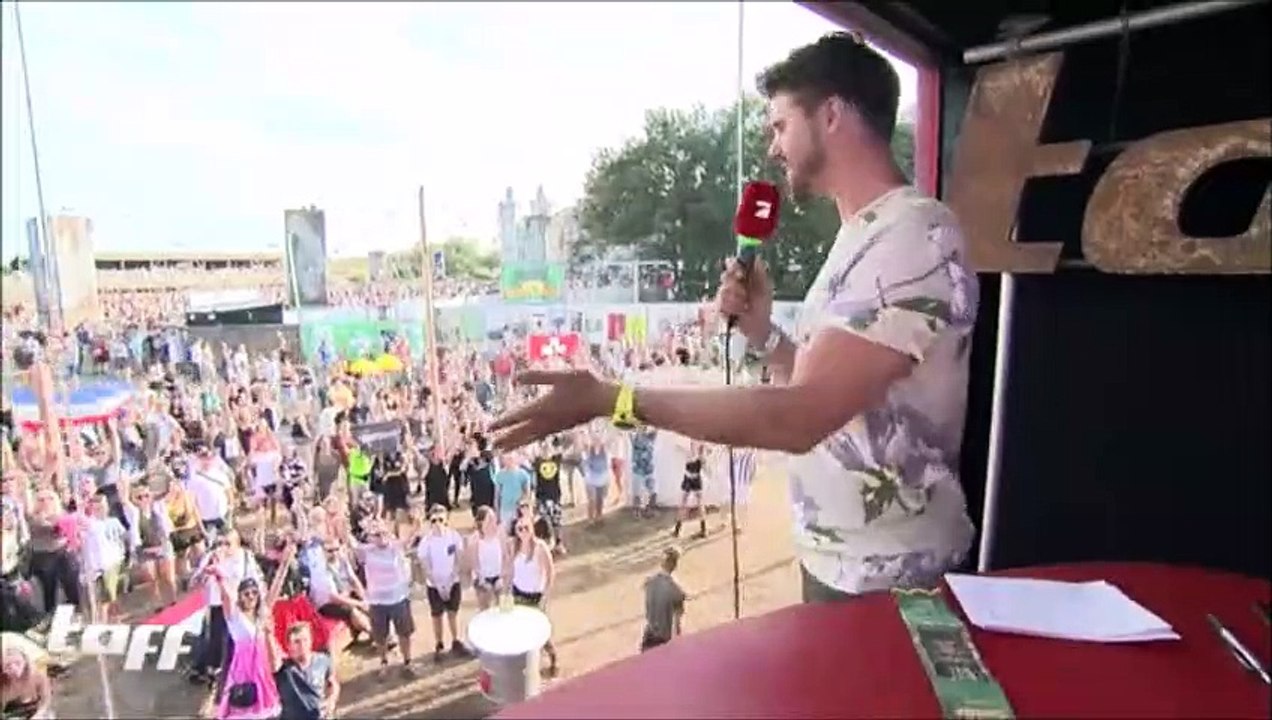 Thore Schölermann - Taff in Parakooville 04