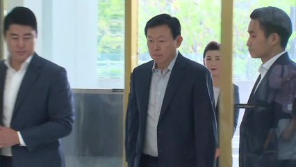 '국정농단 뇌물' 신동빈 롯데 회장 징역 2년 6개월·집유 4년 확정 / YTN
