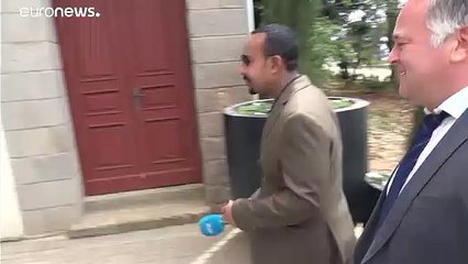 آبي أحمد الفائز بجائزة نوبل للسلام يعرض على معارضيه السياسيين المنفيين العودة إلى الوطن