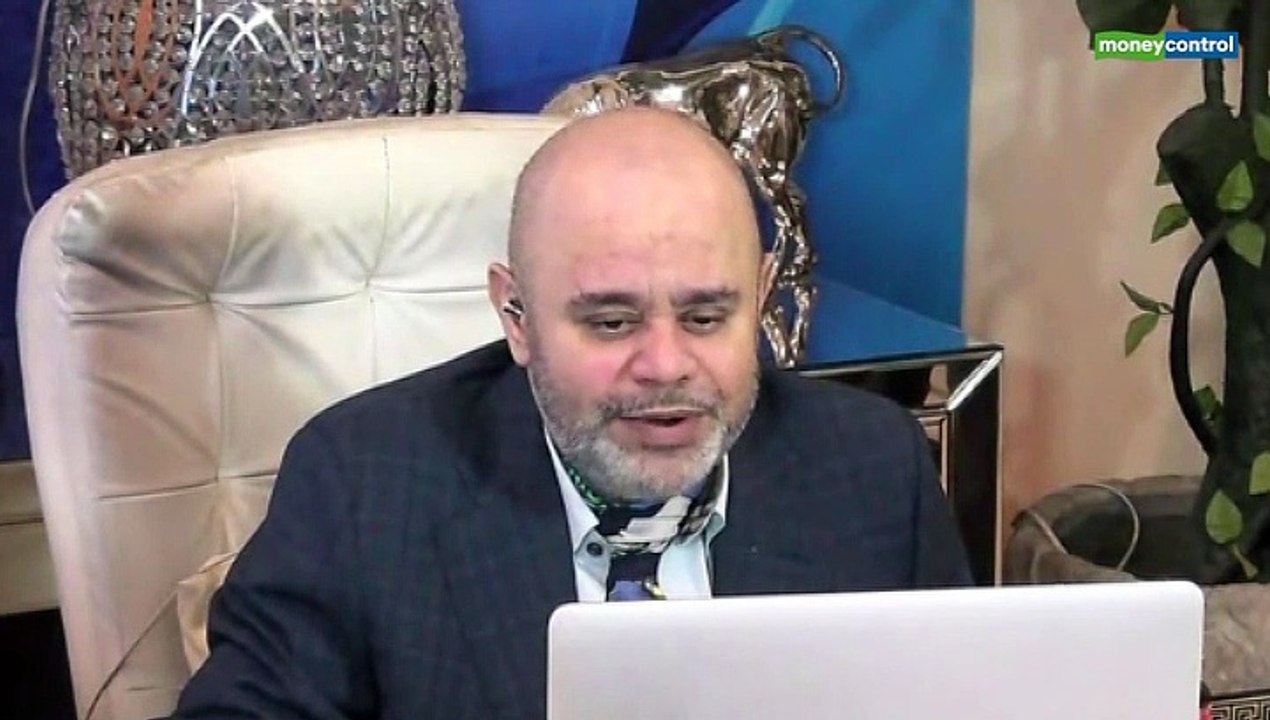 Technical Views by Ashwani Gujral, Sudarshan Sukhani, Mitessh Thakkar for short term