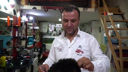 Barış Pınarı Harekatına destek için Şehit ve Gazi yakınlarını ücretsiz tıraş ediyor