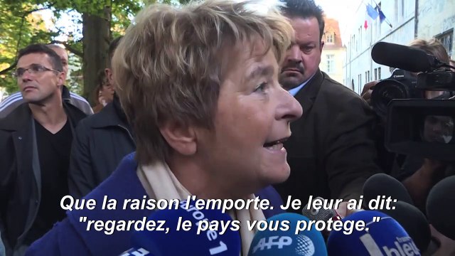 Besançon: manifestation de soutien à la mère voilée prise à partie au conseil régional