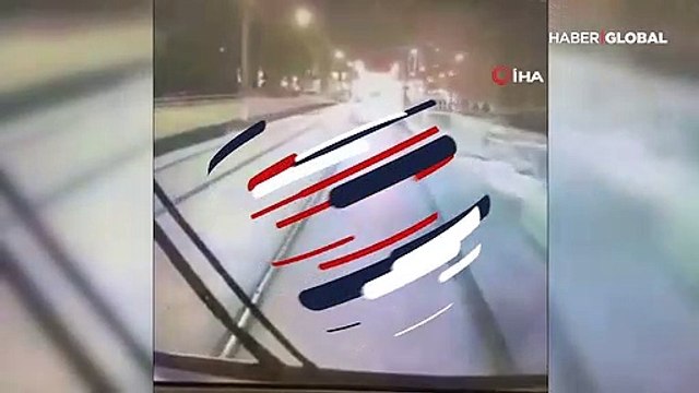 Telefona bakması 100 milyon dolara mal oldu