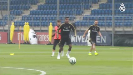 Descargar video: El Real Madrid recupera a todos sus internacionales