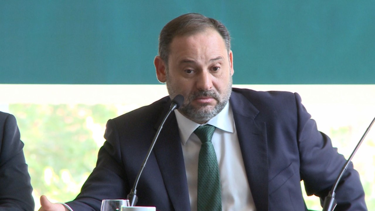 Ábalos, sobre amenazas de Torra: "Es un personaje irrelevante"