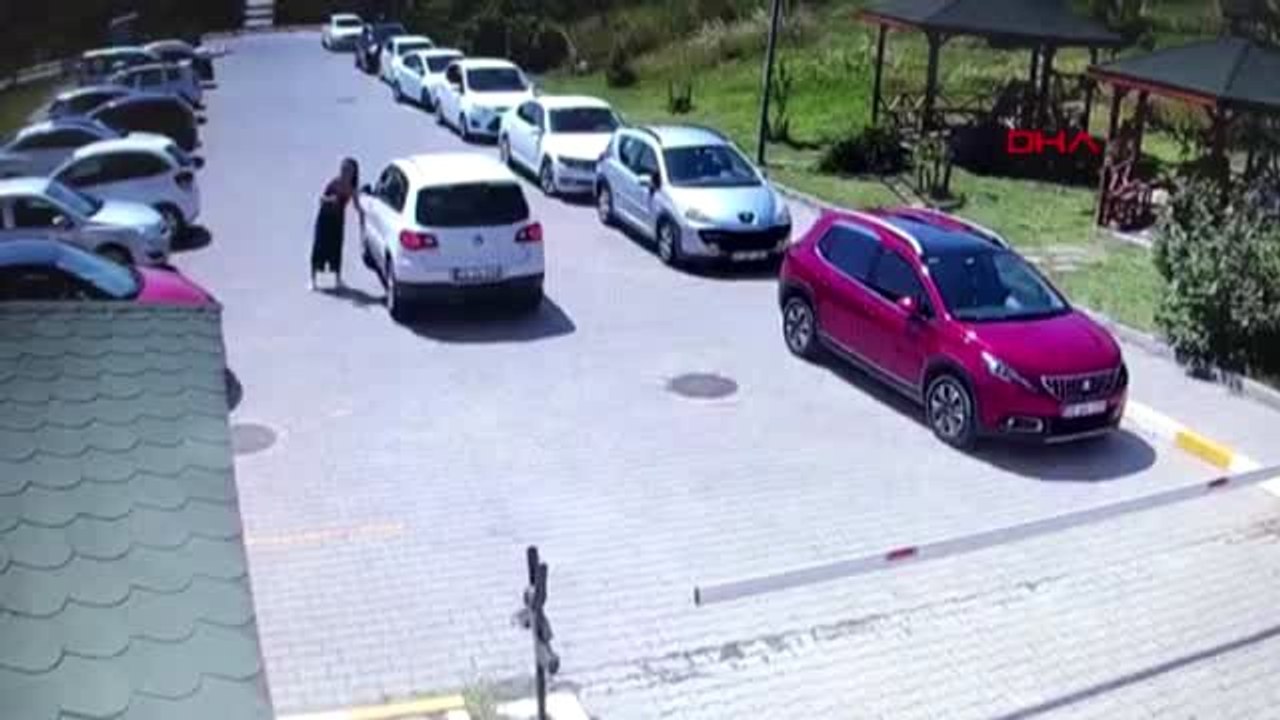 Edirne trakya üniversitesi'nde kadın akademisyene darp kamerada