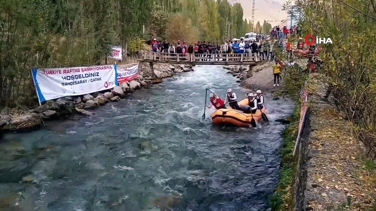 Bahçesaray usulü rafting