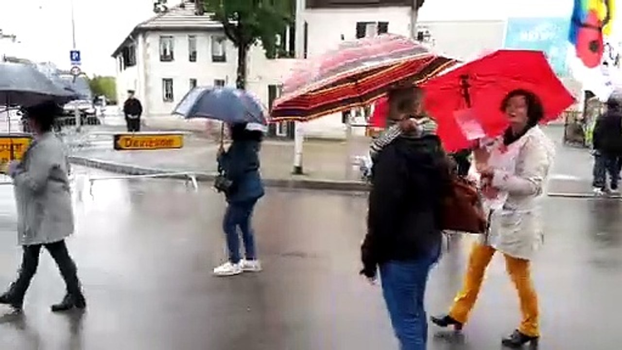 Lons-le-Saunier : les manifestants au Boeuf sur le Toit