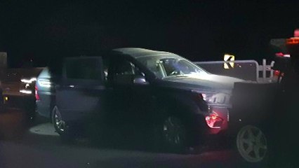 강진서 25인승 버스-SUV 추돌...다친 사람 없어 / YTN