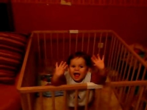 Ethan mon bébé d'amour et les marionnettes