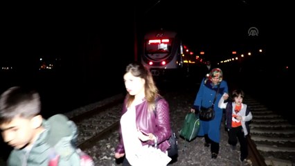 Raybüsün çarptığı minibüsün sürücüsü ağır yaralandı - KÜTAHYA