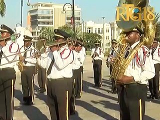 Le Président Jovenel Moïse dépose une gerbe de fleurs aux pieds  du monument Jn-Jacques Dessalines