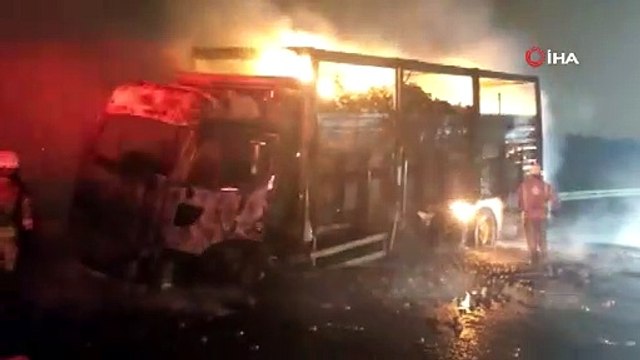 Kuzey Marmara otoyolunda yüklü araç alev alev yandı