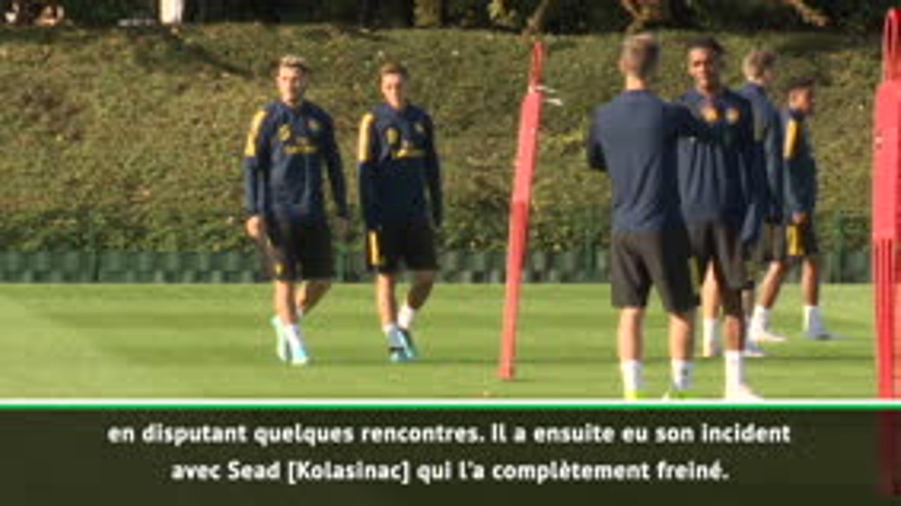 Arsenal - Emery ne ferme pas la porte à un retour d'Ozil avec les Gunners