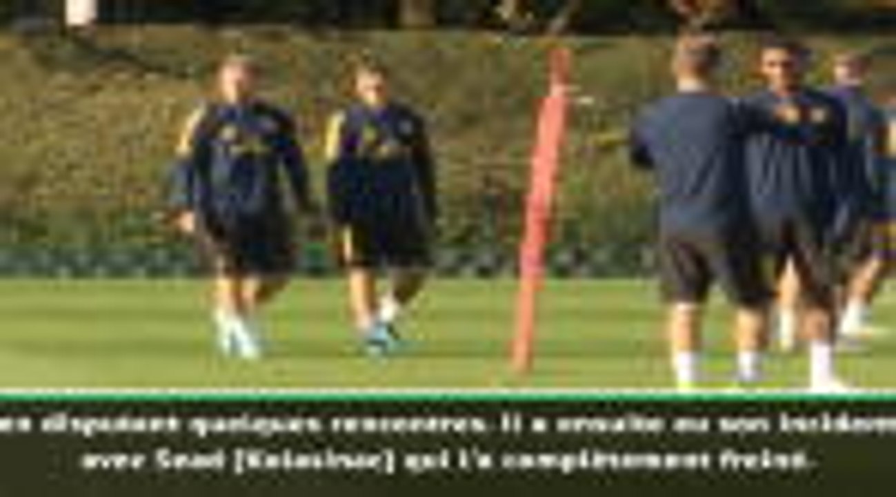 Arsenal - Emery ne ferme pas la porte à un retour d'Ozil avec les Gunners