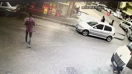 Aksaray'da 2 kişinin yaralandığı silahlı kavga güvenlik kamerasında