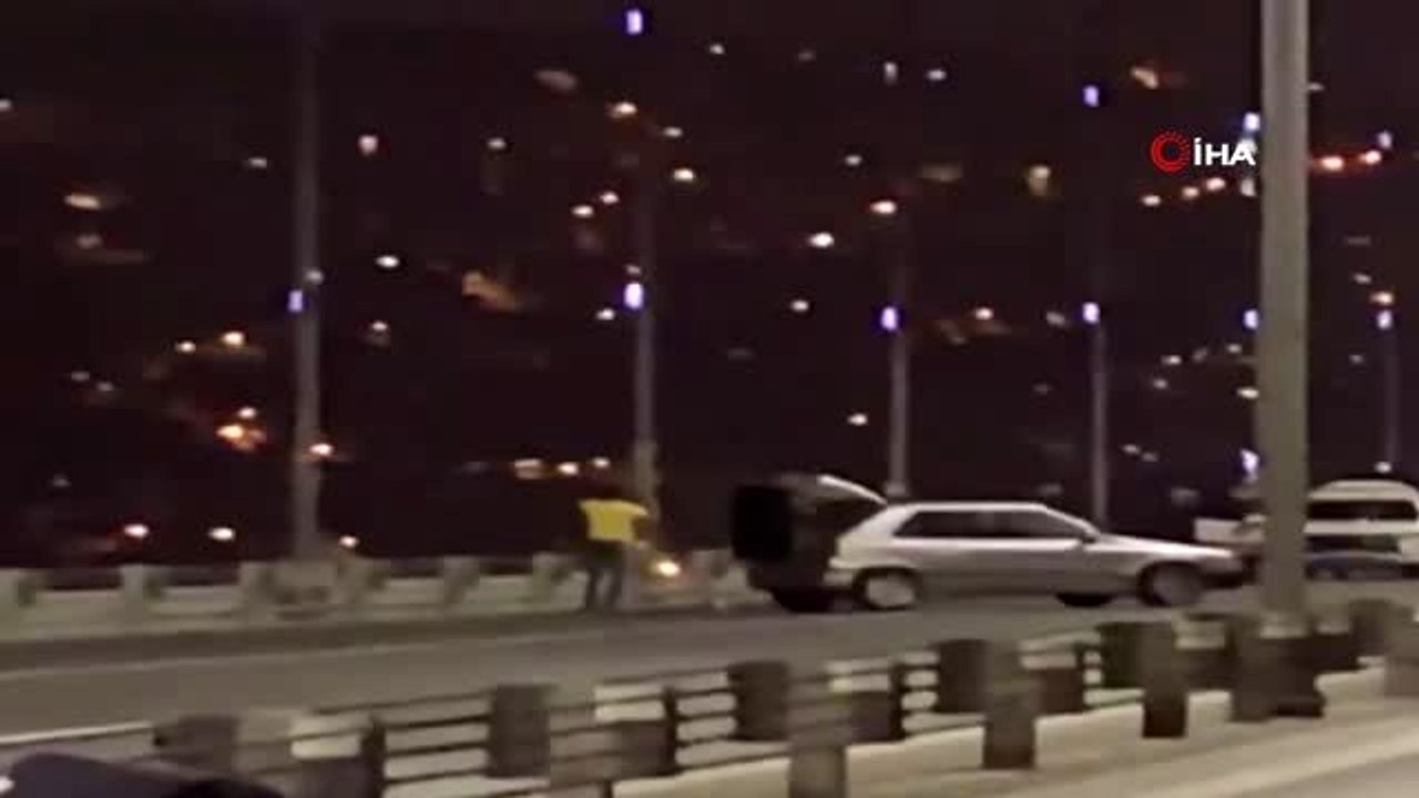 Köprüdeki eli silahlı şahıs böyle görüntülendi