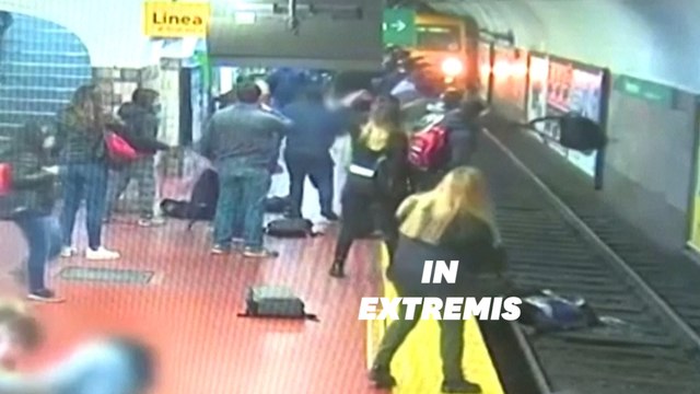 Poussée par inadvertance sur les rails par un voyageur, cette femme a été sauvée à la dernière minute