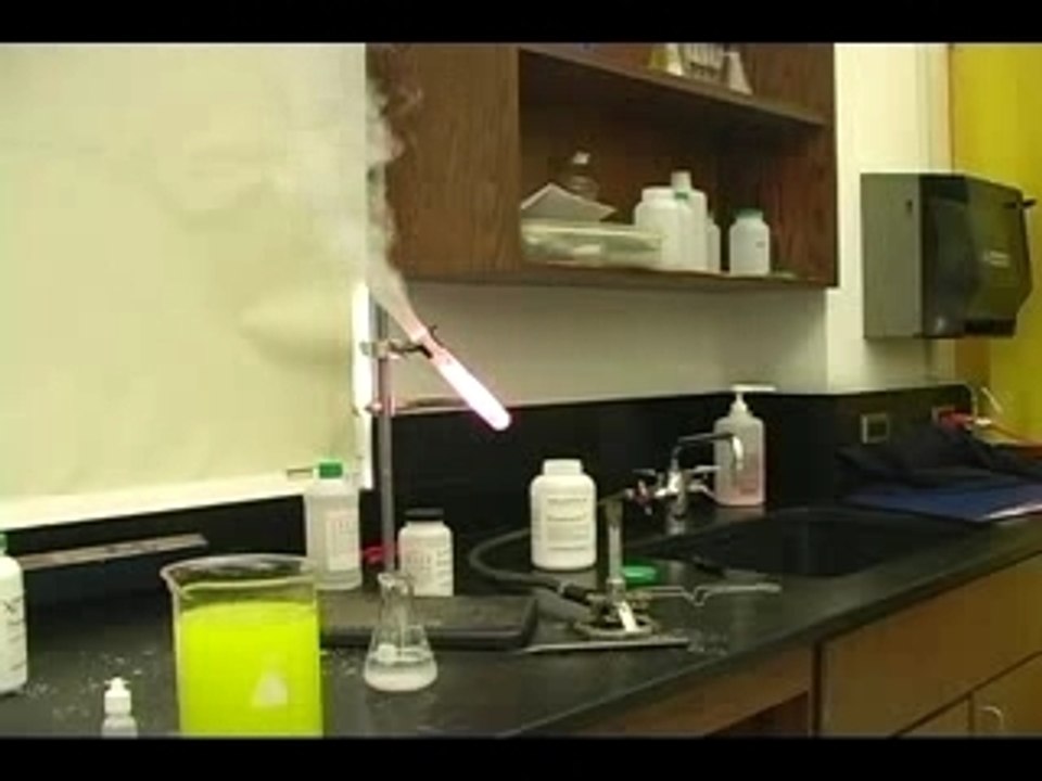 Chlorate potassium + Haribo nounours