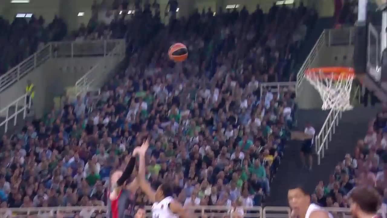 Scola turned back the clock in Athens