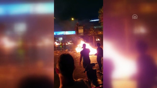 Lübnan'da hükümet karşıtı gösterilere polis müdahale etti (2) - BEYRUT