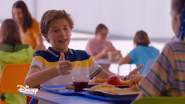 Flipante Noa 1x02 Un extraterrestre del planeta croqueta