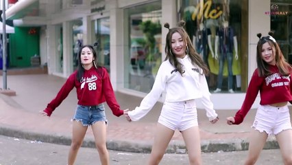 Tsis Tham Leej Twg Ntxiv by Ntsais Lilly Lor