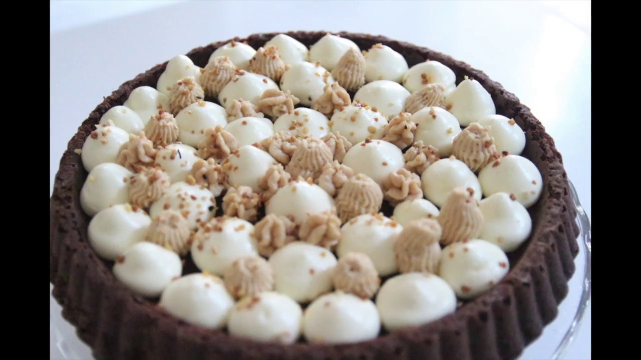 Tarte renversée à la crème d'amande et chocolat praliné