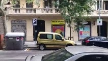 Comercios cerrados en el barrio de Gràcia